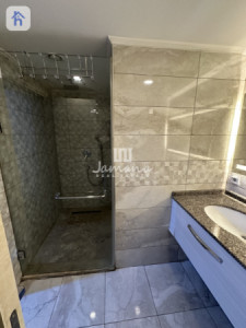 Compact modern apartment in Erbil Image 6