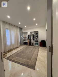 Spacious House with Multiple Rooms Resim 6