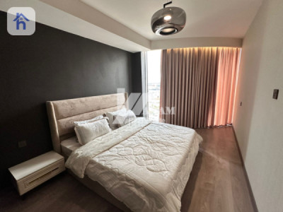 شوقەیەکی مۆدێرن لەگەڵ دیمەنی شار وێنە 11