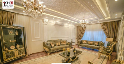 Luxurious House with Multiple Bedrooms Image 12