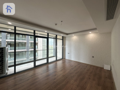 One-Bedroom Apartment in Sky Towers Image 5
