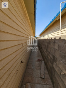 Spacious rental in Korean Village image 8