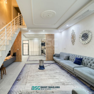 Lovely House with 3 Bedrooms Image 3