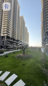 Modern Apartment with 2 Bedrooms image 1