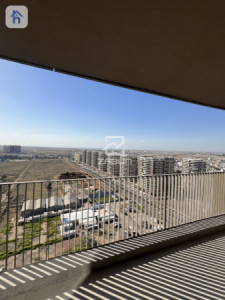 Spacious Apartment in Cavalli Tower image 12