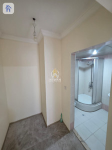 Modern 3BR Apartment in Central Location Image 6
