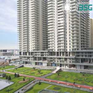 Modern Apartment in Prime Location image 2