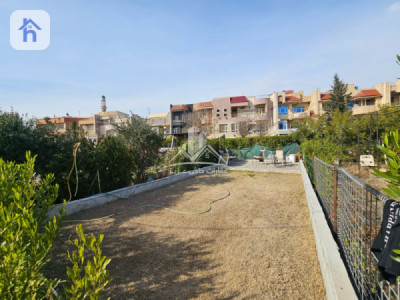 Spacious House with Multiple Rooms image 9