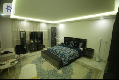 Elegant 5 Bedroom House for Sale Image 10