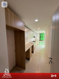 Spacious Apartment with 2 Bedrooms Image 3