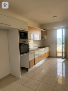 Modern Apartment in a Prime Location — 1