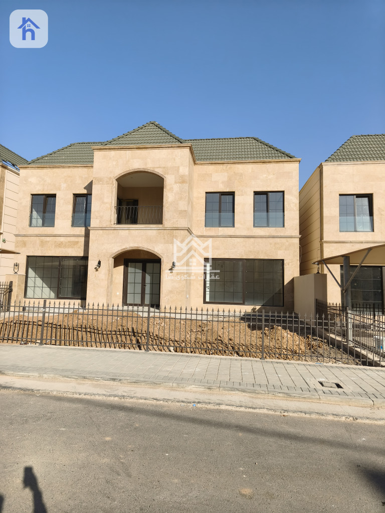 Modern house in prime location Image 3