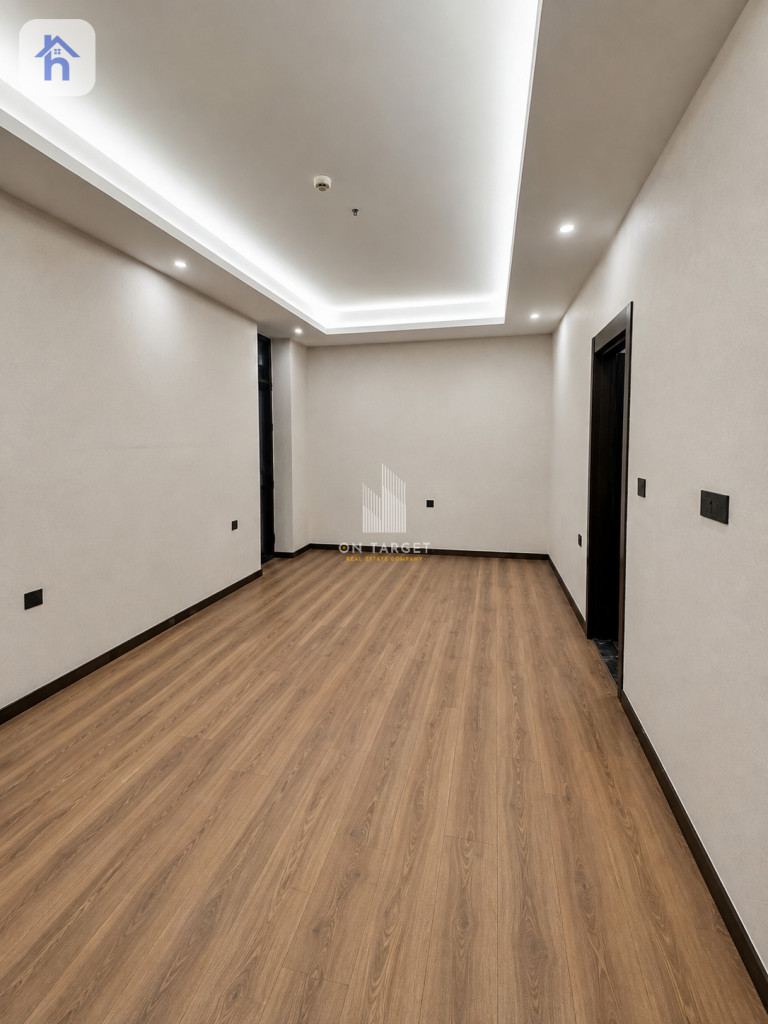 Modern Apartment with 2 Bedrooms Image 2