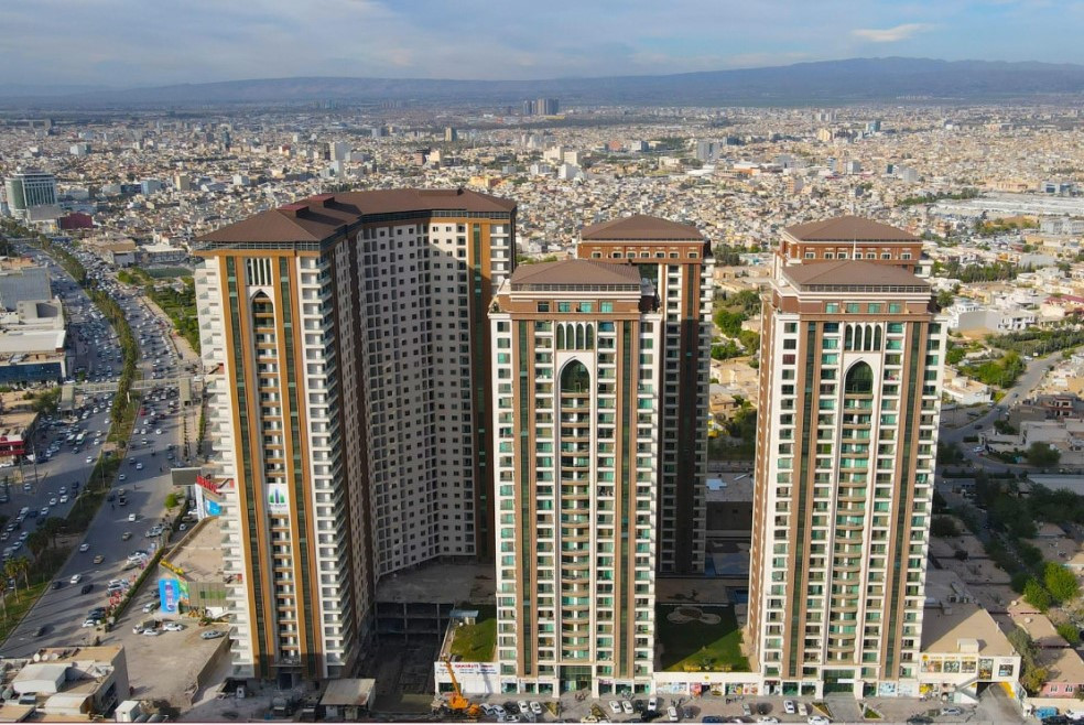 شوقەیەکی ئارام لە ئیسکان تاوەر