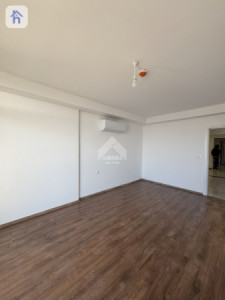 Cozy 1-bedroom flat in prime location Image 4