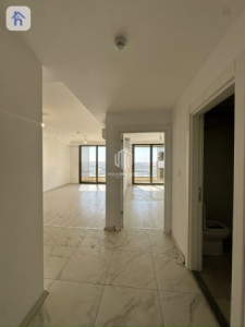 Modern 1BR Apartment in Empire Pearl Towers image 7