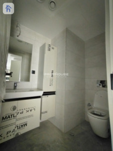 Modern Studio Apartment in Rami Towers Image 4