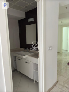 Spacious Apartment in Empire Wings image 6