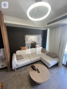 Studio Apartment image 5