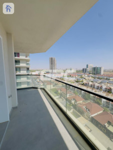 Spacious 3 Bedroom Apartment in Rami Towers image 13