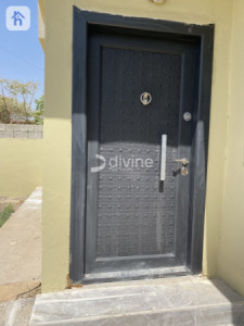 One Floor House image 2
