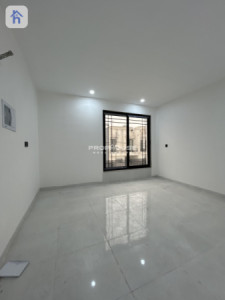 Modern Home with 4 Bedrooms Image 4