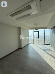 Chic Apartment with 3 Bed Room Image 6