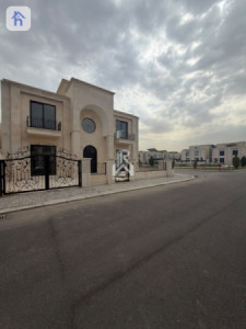 Corner House image 3