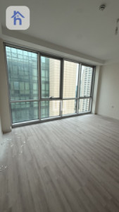 Spacious Modern Apartment image 4
