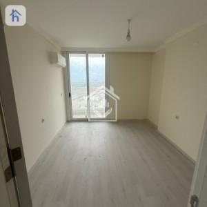 Modern 2-bedroom apartment Image 3