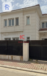Spacious Family Home in Hiwa City image 1