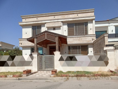 خانوو تەنیشت باخچە image 1