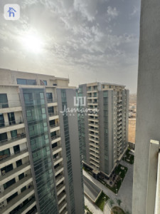 Spacious Apartment with 4 Bedrooms Image 14