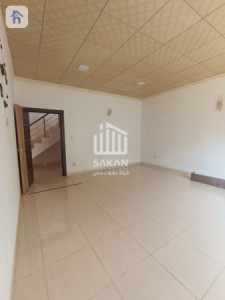 One Floor House image 5