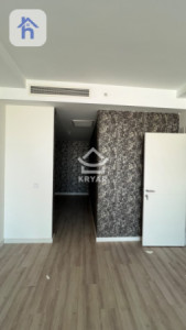 Modern Apartment in Empire Square image 7