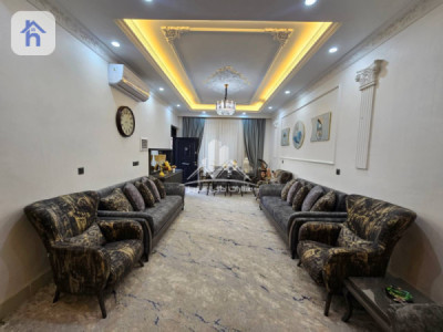 Stylish House with 4 Bedrooms Resim 5