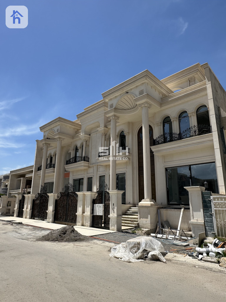 Elegant Residence in Dream City Image 2