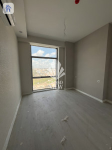 شقة واسعة بتصميم عصري صورة 9