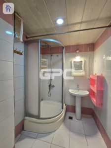 Modern 3 BR Apartment image 7