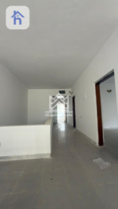 Spacious House with 4 Bedrooms image 10