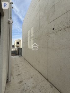 Charming 4-Bedroom House in Erbil Image 3