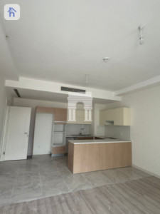 Centrally Located Apartment image 2