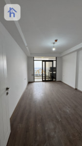 شوقەیەکی یەک ژووری نوستن لە تاوەرەکانی ئیمپایەر پیرڵ وێنە 5