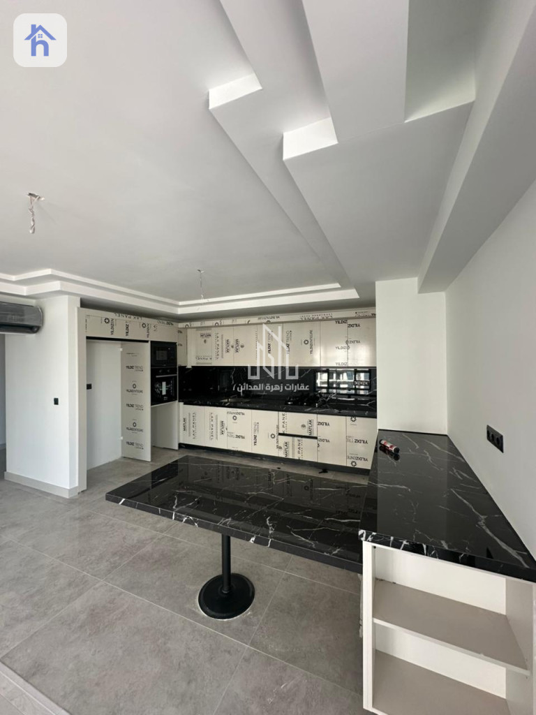 شوقەیەکی فراوانی دوو ژووری نووستن لە تاوەری ڕامی