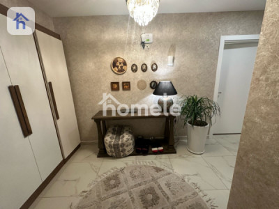 Modern Apartment in Prime Location Image 3