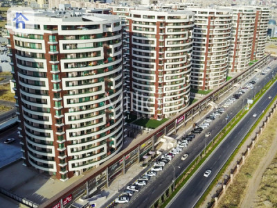 Spacious 5 Bedroom Apartment with Park Views image 1