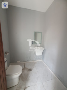 Commercial House in Italian Village 1 Resim 10