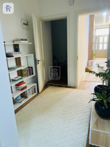 Large House with 4 Bedrooms Image 5