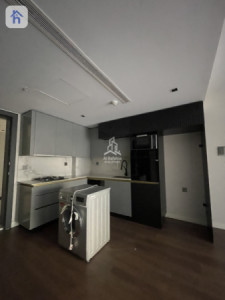 Bright and Spacious One Bedroom Apartment image 6