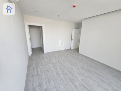 Cozy Residence in Prime Location image 8